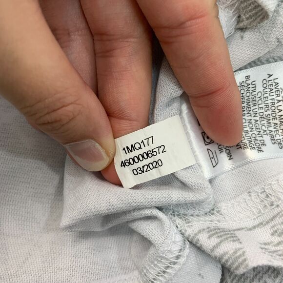 Travis Mathew Golf Shirt Men M Medium White Gray Performance Island Seaside Polo - Picture 10 of 12